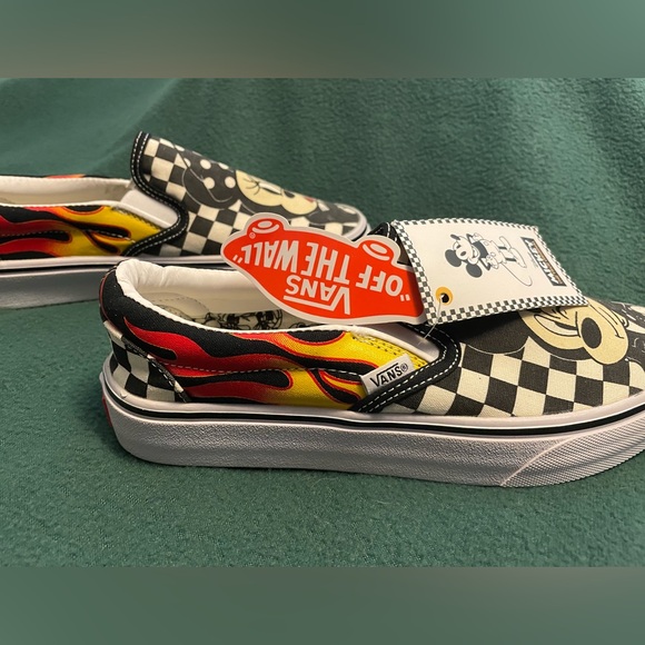 Vans Slip On Disney Mickey Minnie Mouse Checkerboard Flames 90th Anniversary - Picture 7 of 15